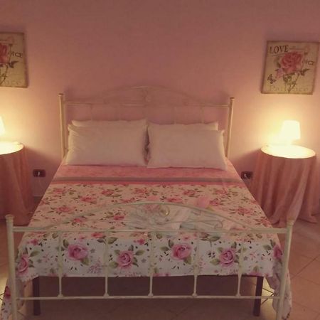 B&B La Rosa Таранто Екстериор снимка