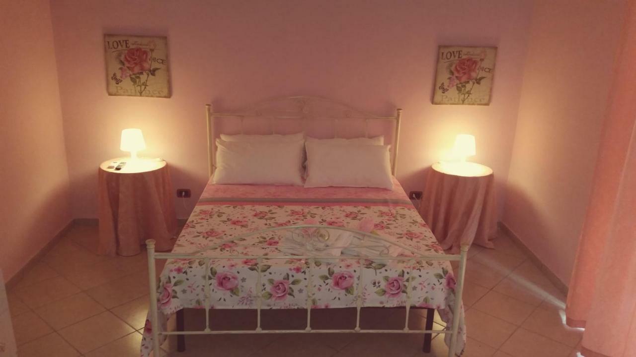 B&B La Rosa Таранто Екстериор снимка